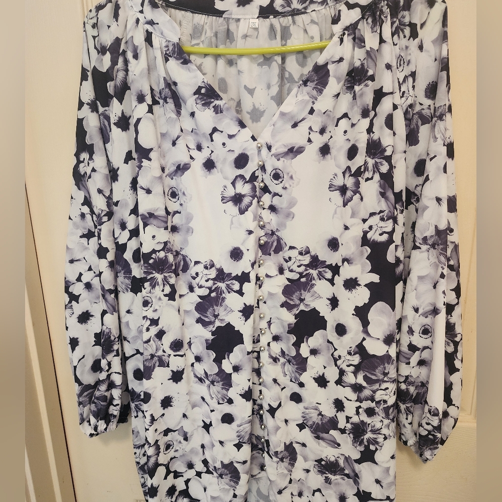 Floral Black and White Blouse